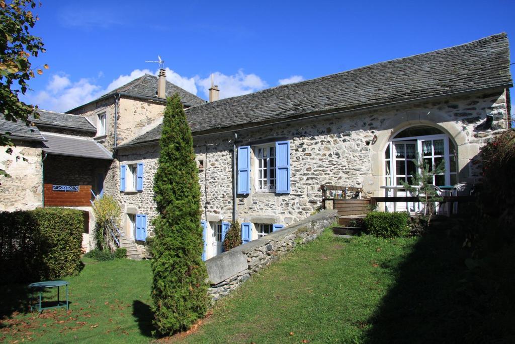 Gite La Parenthese Saint-Hostien Buitenkant foto
