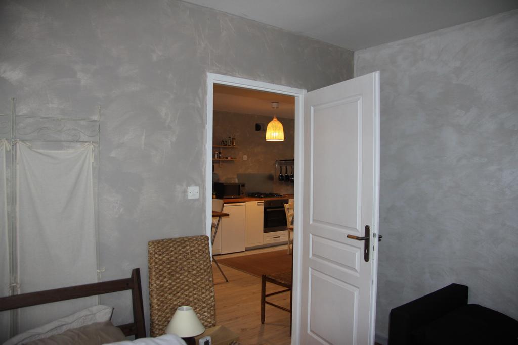 Gite La Parenthese Saint-Hostien Buitenkant foto